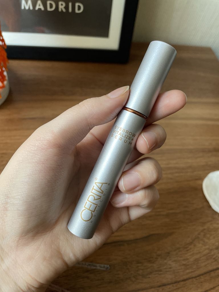 سرم تقویت کننده ابرو سریتا مدل VITALIZE حجم 8 میلی لیتر