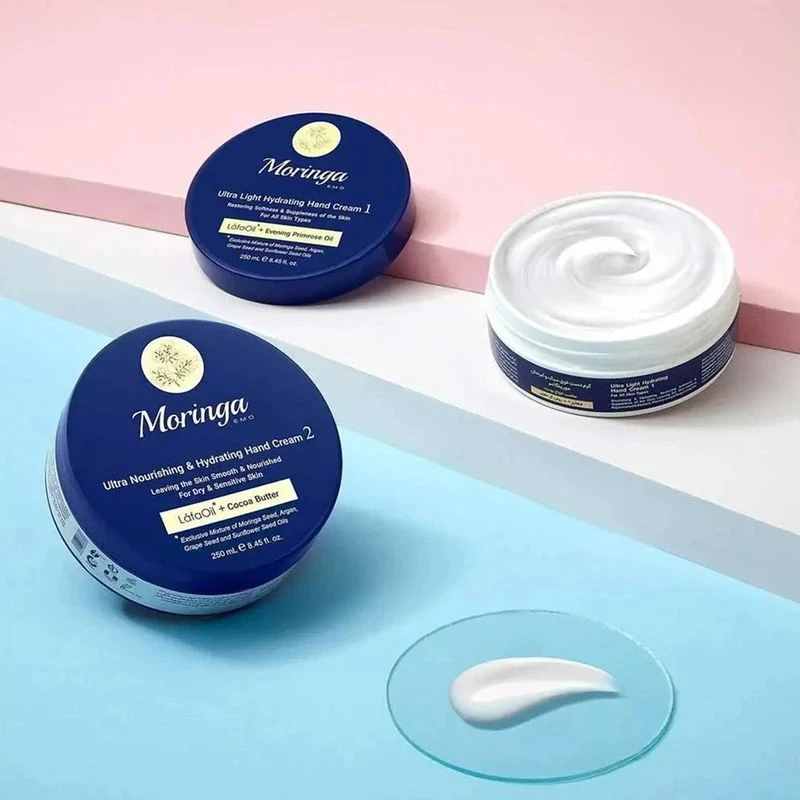 کرم آبرسان دست مورینگا امو مدل 1 مخصوص همه انواع پوست، حاوی روغن گل مغربی، مورینگا، آرگان، هسته انگور و دانه آفتاب‌گردان، حجم 250 میلی‌لیتری